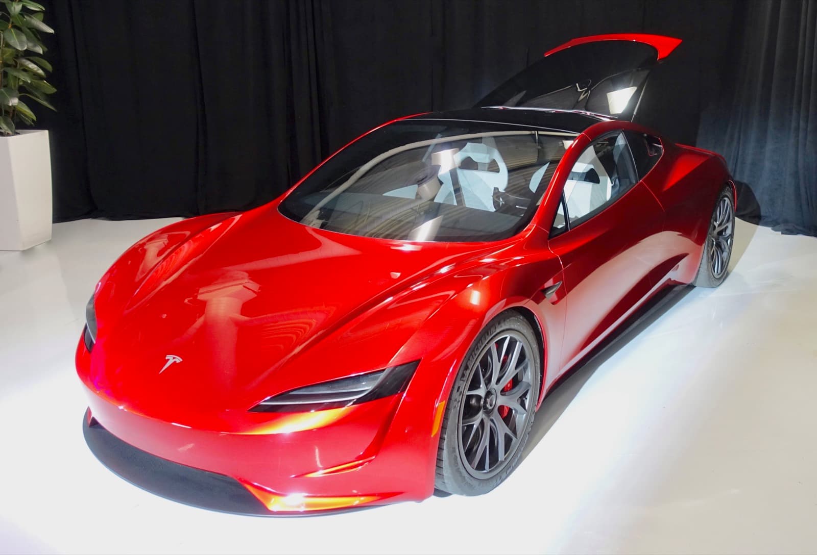 Tesla's Flying Roadster Is Real-ish. Here's What It Means for Cars, Brands and Parking Spots. — Photo: Steve Jurvetson, CC BY 2.0, via Wikimedia Commons